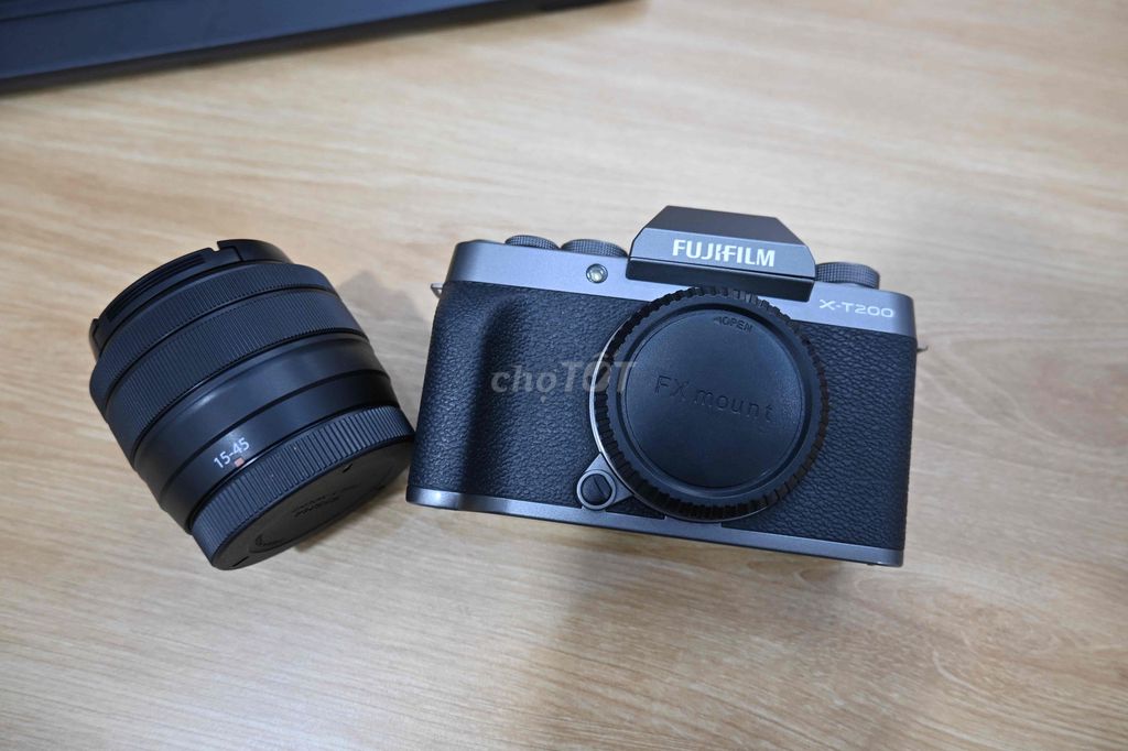 Máy ảnh Fujifilm XT200 15-45mm. Mua bán Máy ảnh, Máy quay tại Quận Tân Bình Tp Hồ Chí Minh được đăng bởi Lê Thị Phương Thảo hình 1