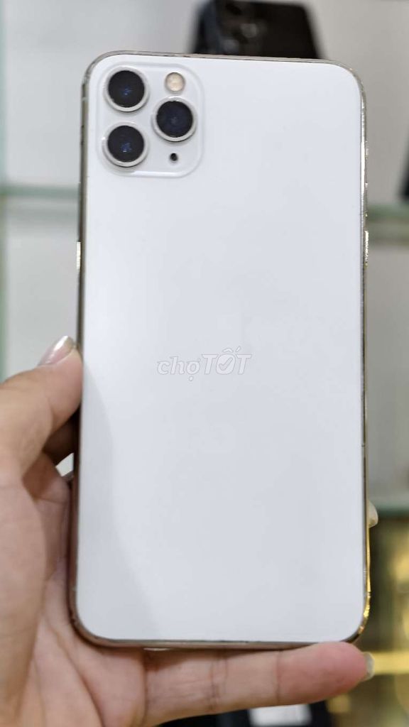 iPhone 11 Pro Max 64GB Trắng Đã dùng. Mua bán Điện thoại tại Huyện Bến Lức Long An được đăng bởi Long hình 1