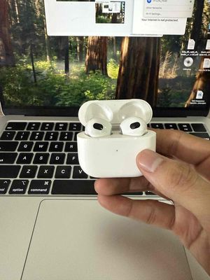 Cần bán AirPods 3 chính hãng. Mua bán Tivi, Âm thanh tại Quận Hoàng Mai Hà Nội được đăng bởi Mai Duy Khánh