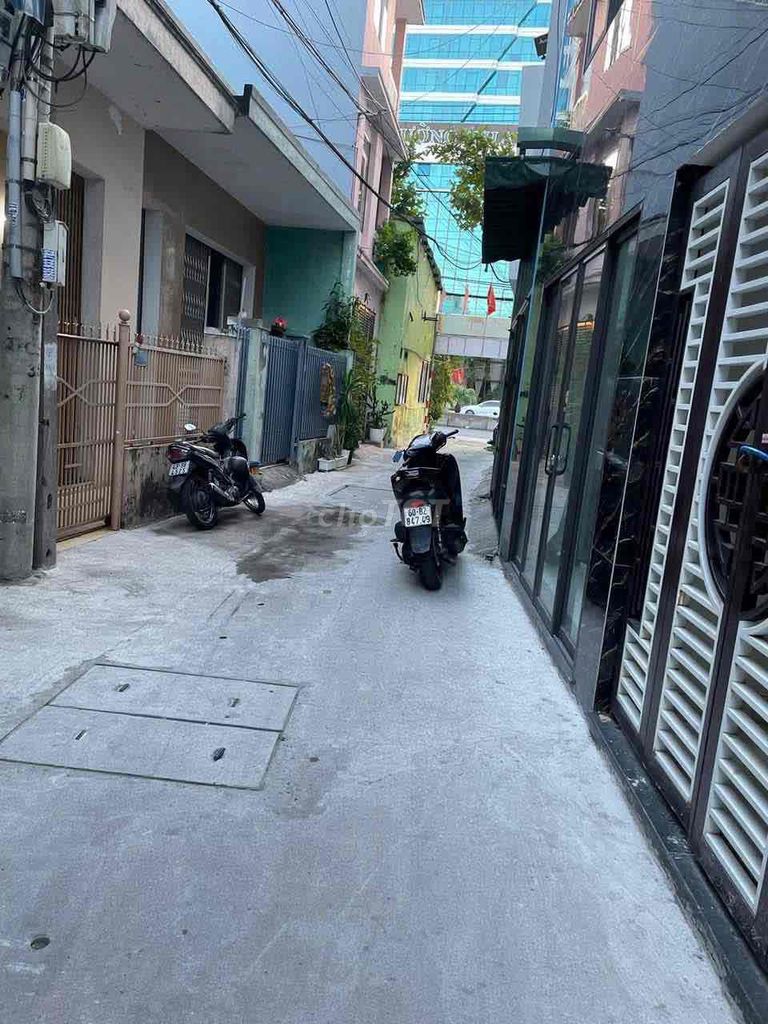 Rent · 3 bd · 70 м² · Quận Sơn Trà, ул. Đường Ngô Quyền