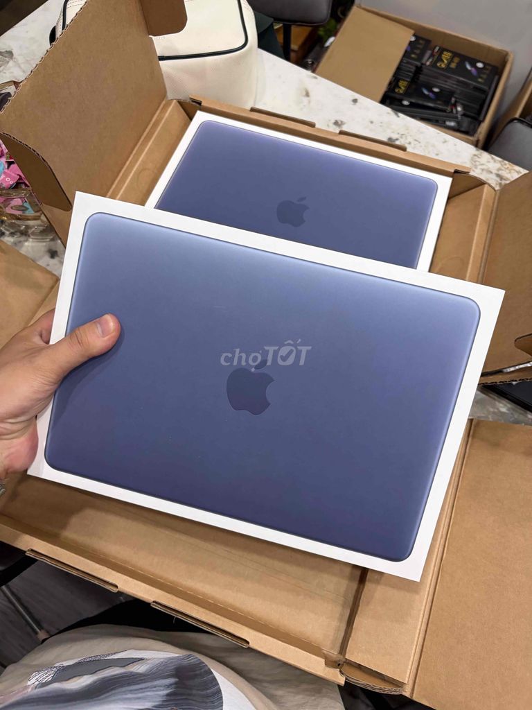 Apple Macbook Neo Xám 256GB Mới 100%. Mua bán Laptop tại Huyện Thanh Trì Hà Nội được đăng bởi Đoàn Xuân Tùng hình 1