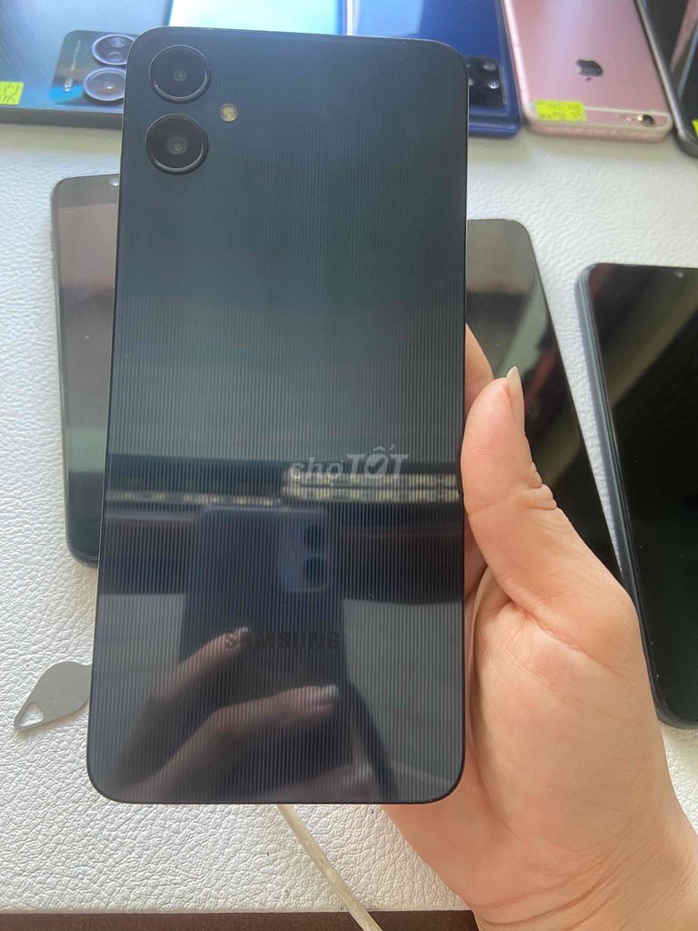 Samsung Galaxy A05 4GB 128GB Đen. Mua bán Điện thoại tại Thành phố Vĩnh Long Vĩnh Long được đăng bởi Thanh Tien hình 1