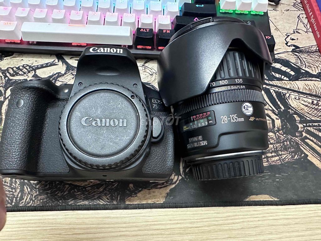 canon 750d kèm lens 28-135  màu đen