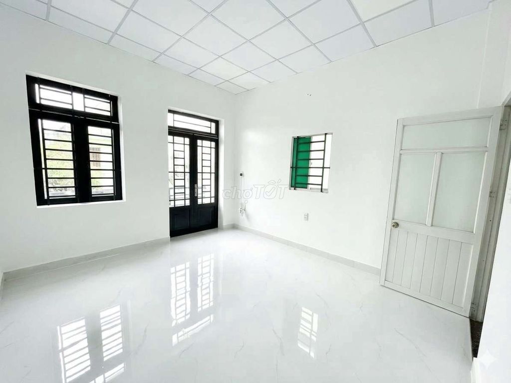 Nhà 2 tầng nguyên căn 120m2 giá rẻ