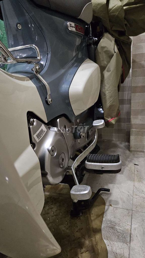 Super Cub125 Xám Siêu lướt. Mua bán Xe máy tại Quận 6 Tp Hồ Chí Minh được đăng bởi LONG hình 5