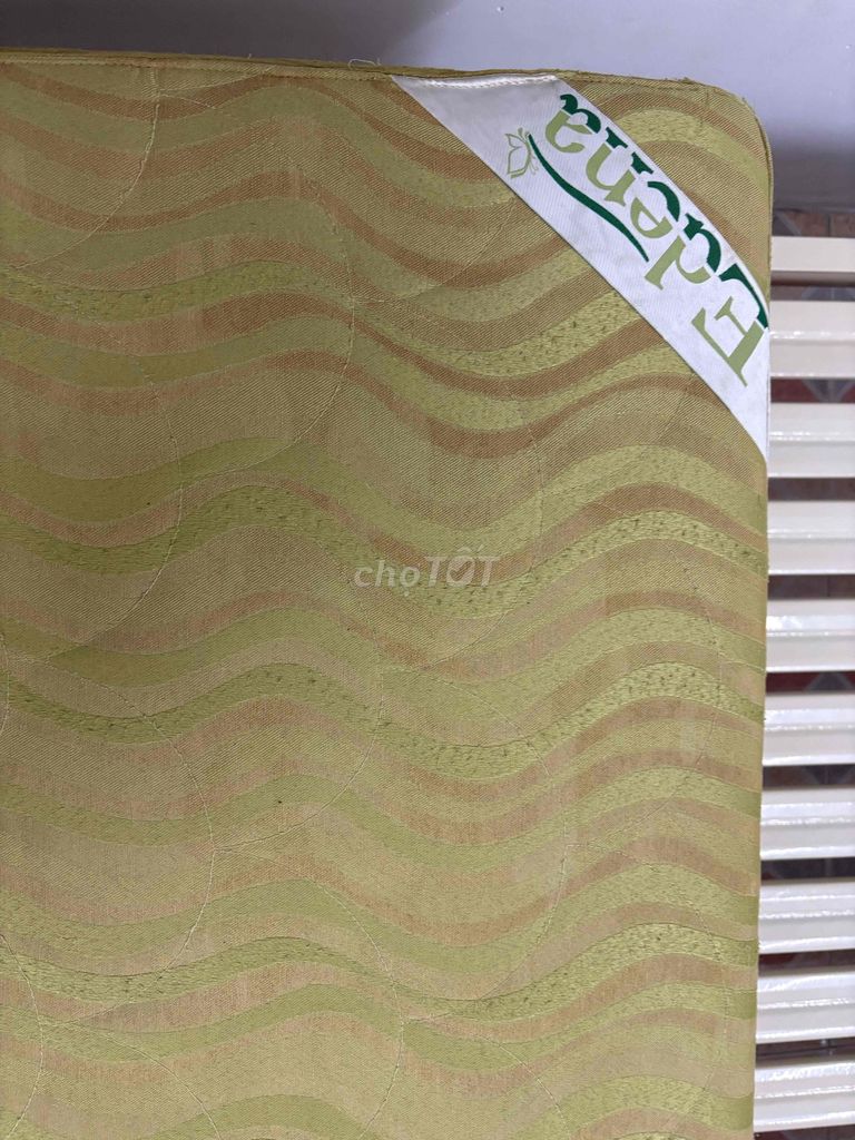 Nệm gấp 3 Edena 1m6x2m Đã dùng. Mua bán Giường, chăn ga gối nệm tại Quận 4 Tp Hồ Chí Minh được đăng bởi Trần Minh Đức hình 1