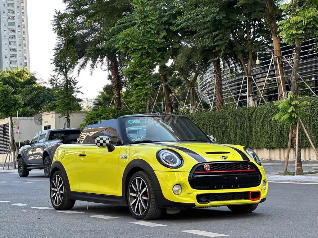 MINI Cooper S mui trần sx 2018 siêu đẹp. Mua bán Ô tô tại Quận Cầu Giấy Hà Nội được đăng bởi Cao Quý hình 2