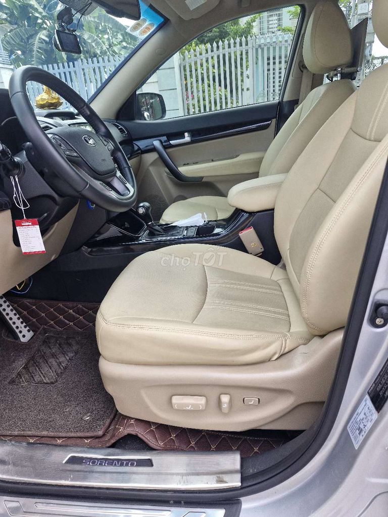 Kia Sorento 2017 Xăng 7 chỗ 43.000 km. Mua bán Ô tô tại Thành phố Thủ Dầu Một Bình Dương được đăng bởi Chánh hiệp  hình 3
