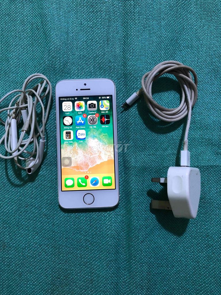 Apple iPhone 5s 16GB Trắng. Mua bán Điện thoại tại Thành phố Thủ Đức Tp Hồ Chí Minh được đăng bởi Pham bang hình 1
