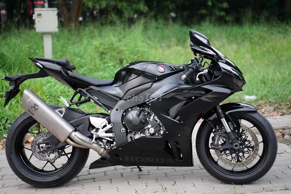 👦🏼🚦 HONDA CBR1000 RRR- FIREBLADE ODO 2K SIÊU LƯỚT. Mua bán Xe máy tại Thành phố Thủ Đức Tp Hồ Chí Minh được đăng bởi Thi Moto Thủ Đức hình 1