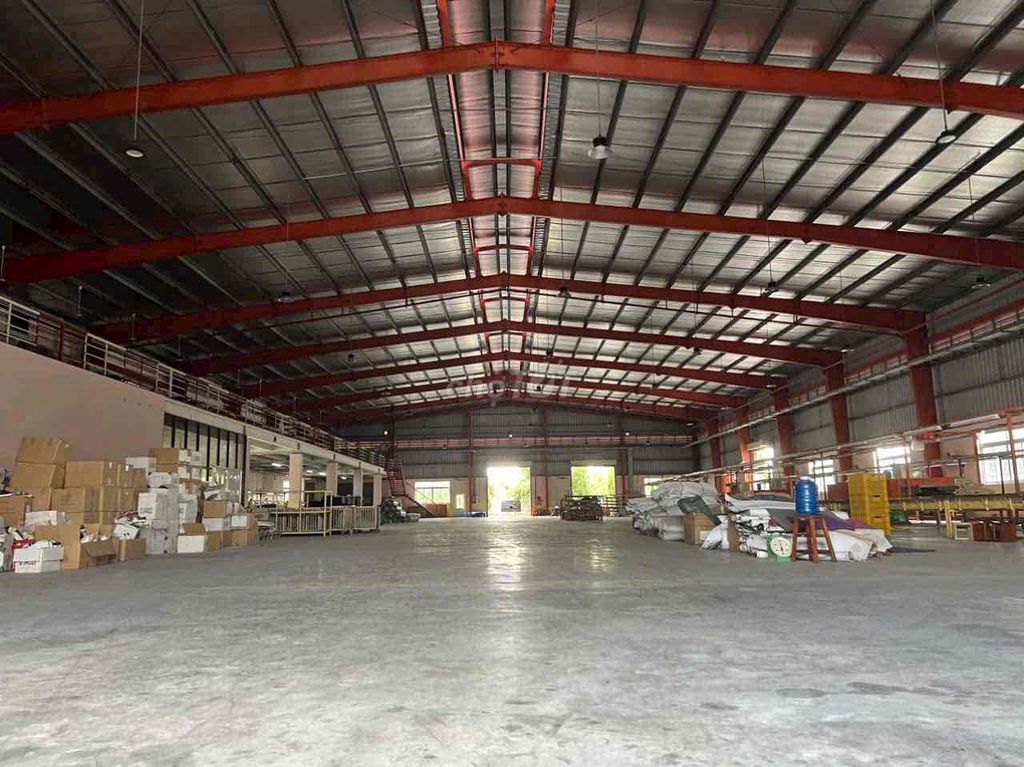 KHO XƯỞNG ĐẸP MỚI(500m2)MT NGUYỄN CỬU PHÚ