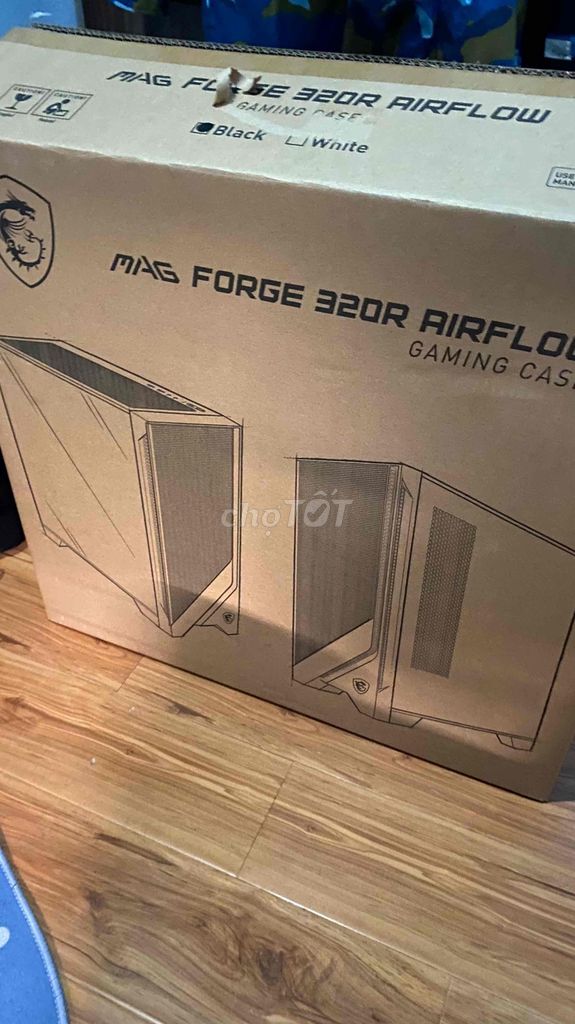 Vỏ case MSI MAG FORGE 320R