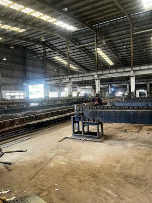 TUYỂN 70 THỢ PHỤ SẢN XUẤT CỌC BÊ TÔNG