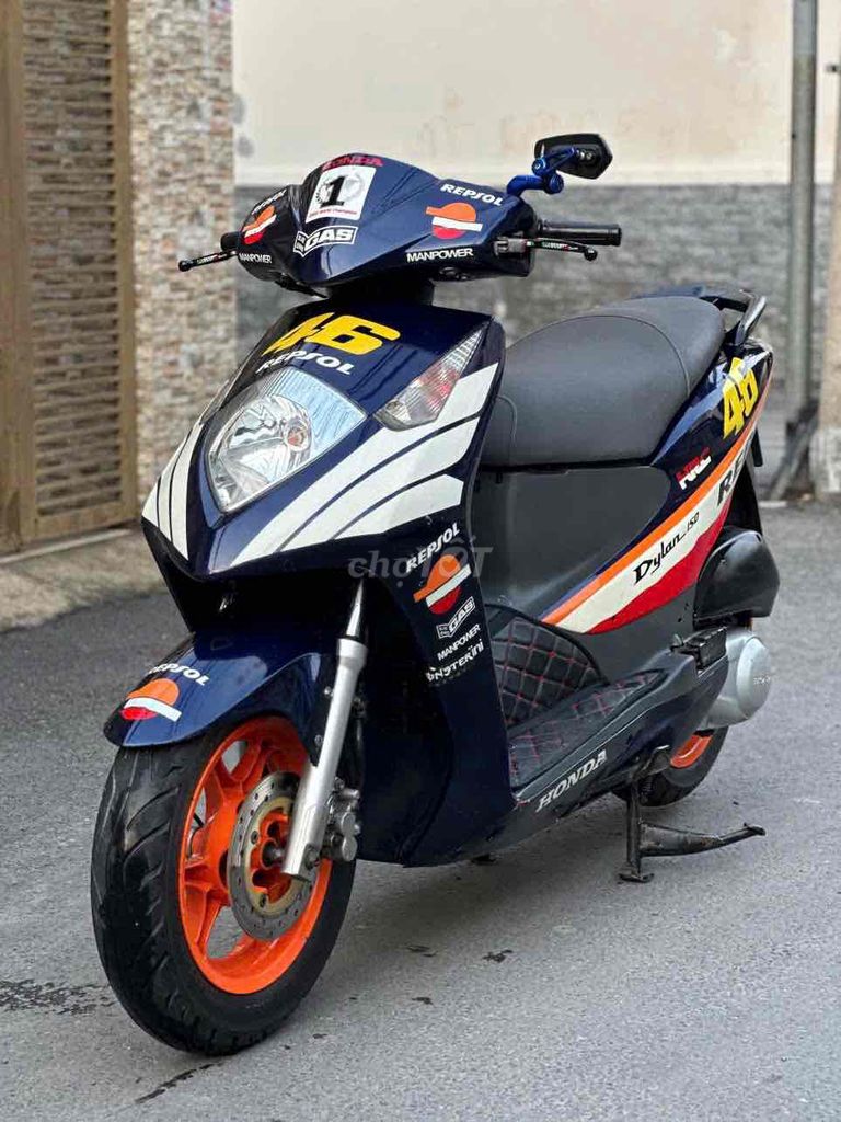 Honda Dylan Repsol biển số 0909. Mua bán Xe máy tại Quận 7 Tp Hồ Chí Minh được đăng bởi Hoàng Lambada hình 2