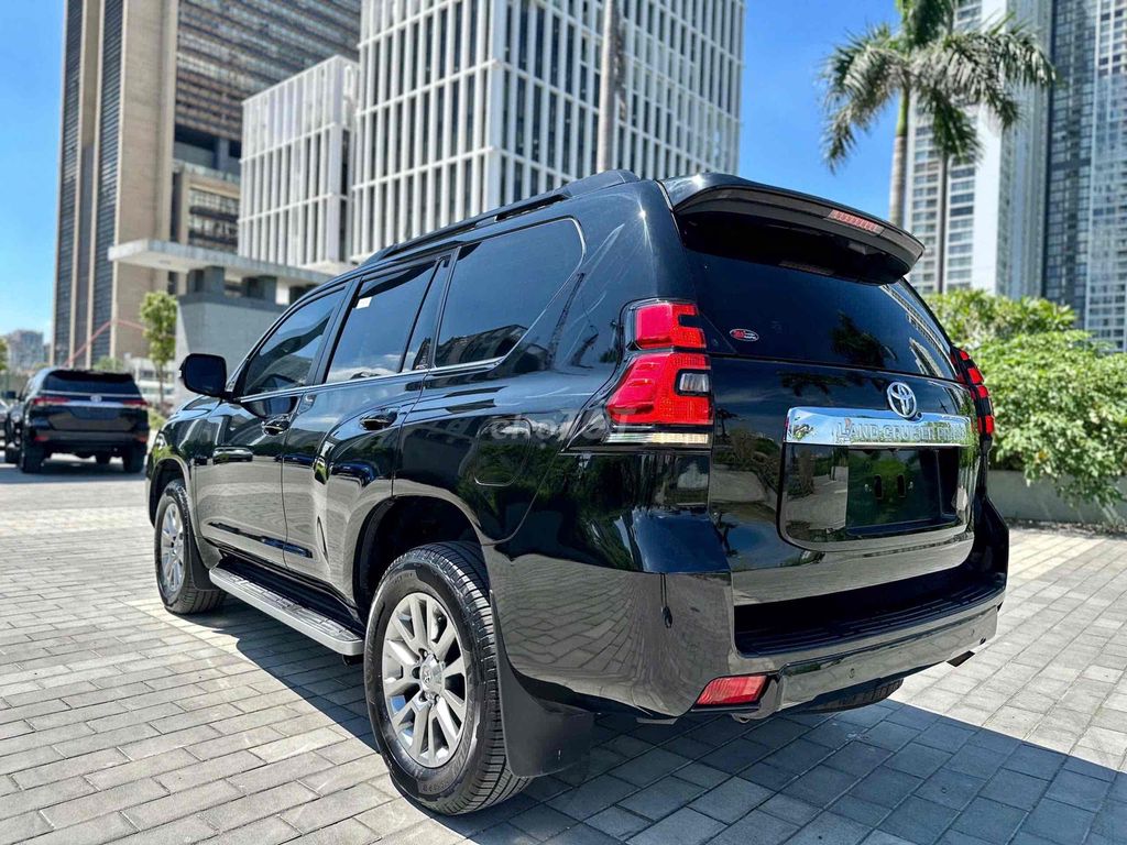 Prado VX sx 2020 màu đen siêu đẹp. Mua bán Ô tô tại Quận Cầu Giấy Hà Nội được đăng bởi Cao Quý hình 18