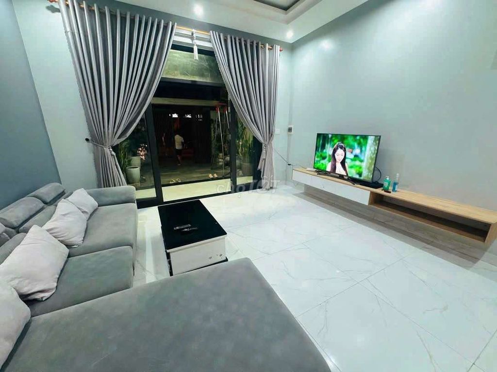 Rent · 3 bd · 100 м² · Quận Ngũ Hành Sơn, ул. Đường Đa Phước 2
