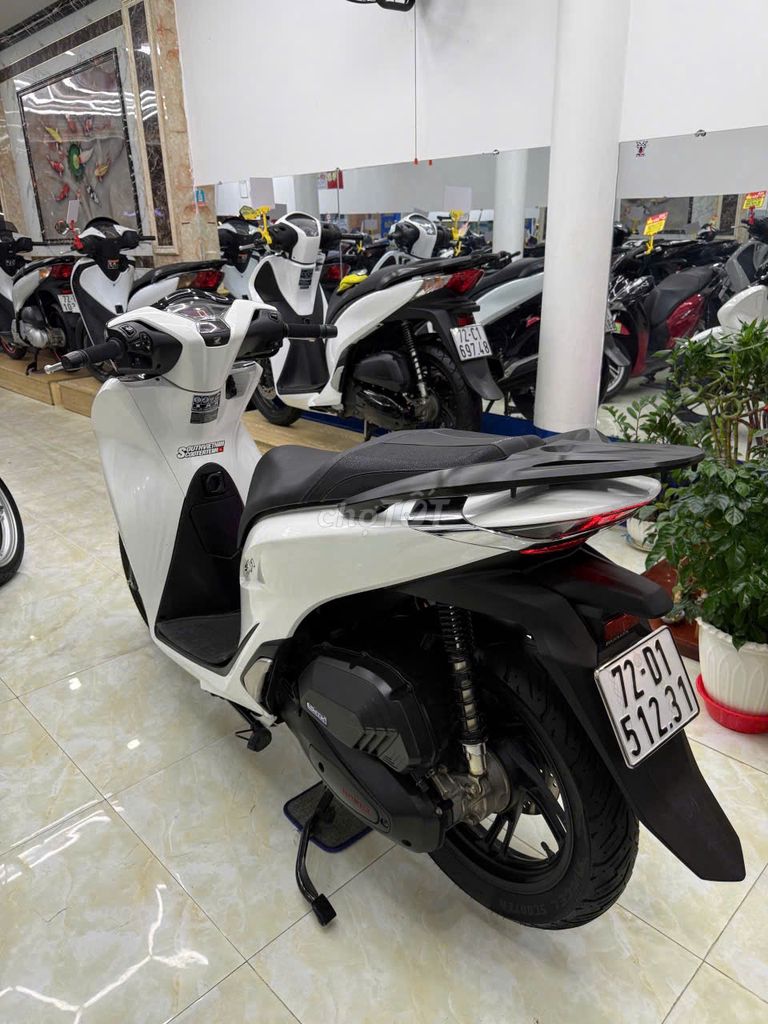 💝𝑺𝑯 𝟭𝟮𝟱 𝑪𝑩𝗦 𝗠𝗔̀𝗨 𝗧𝗥𝗔̆́𝗡𝗚 ÚP ĐẦU ĐÈN MẶC NẠ SH 350. Mua bán Xe máy tại Thành phố Vũng Tàu Bà Rịa - Vũng Tàu được đăng bởi XE MÁY BẢO THANH  TPVŨNG TÀU hình 8