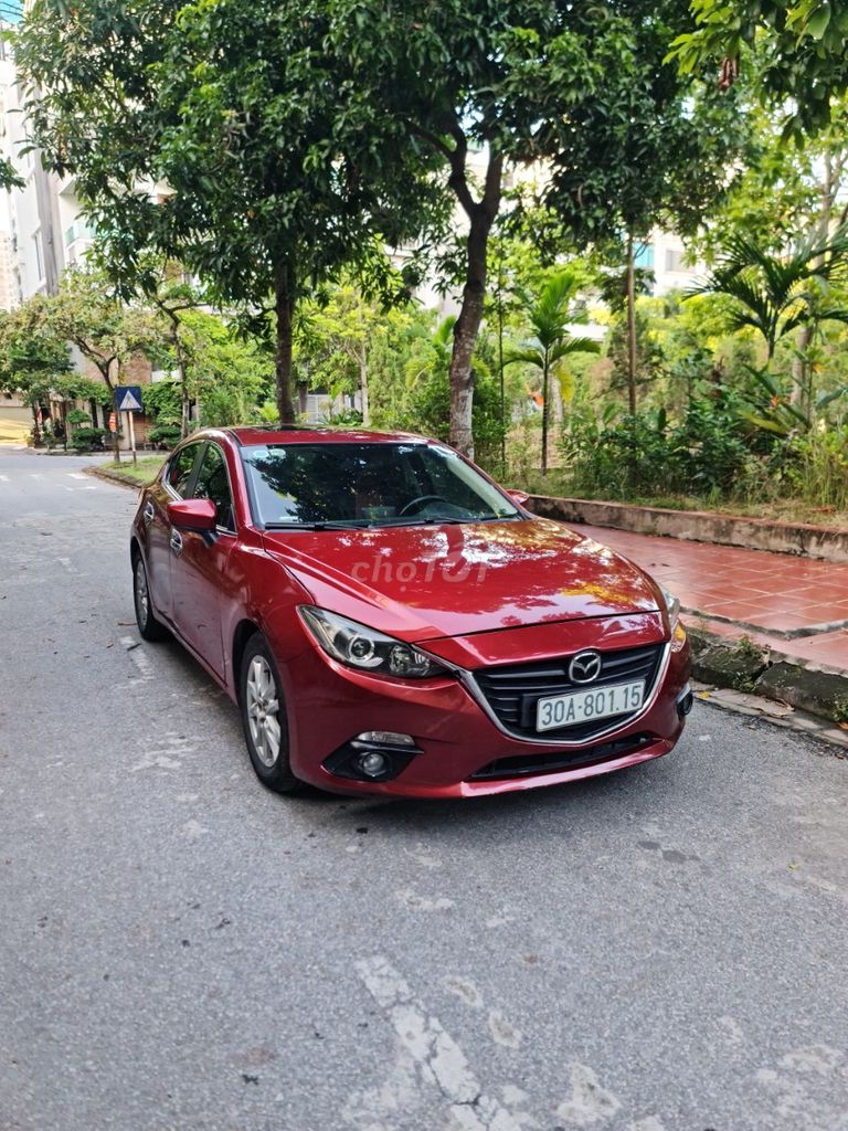 Mazda 3 2015 1.5 AT Hatchback bản đủ