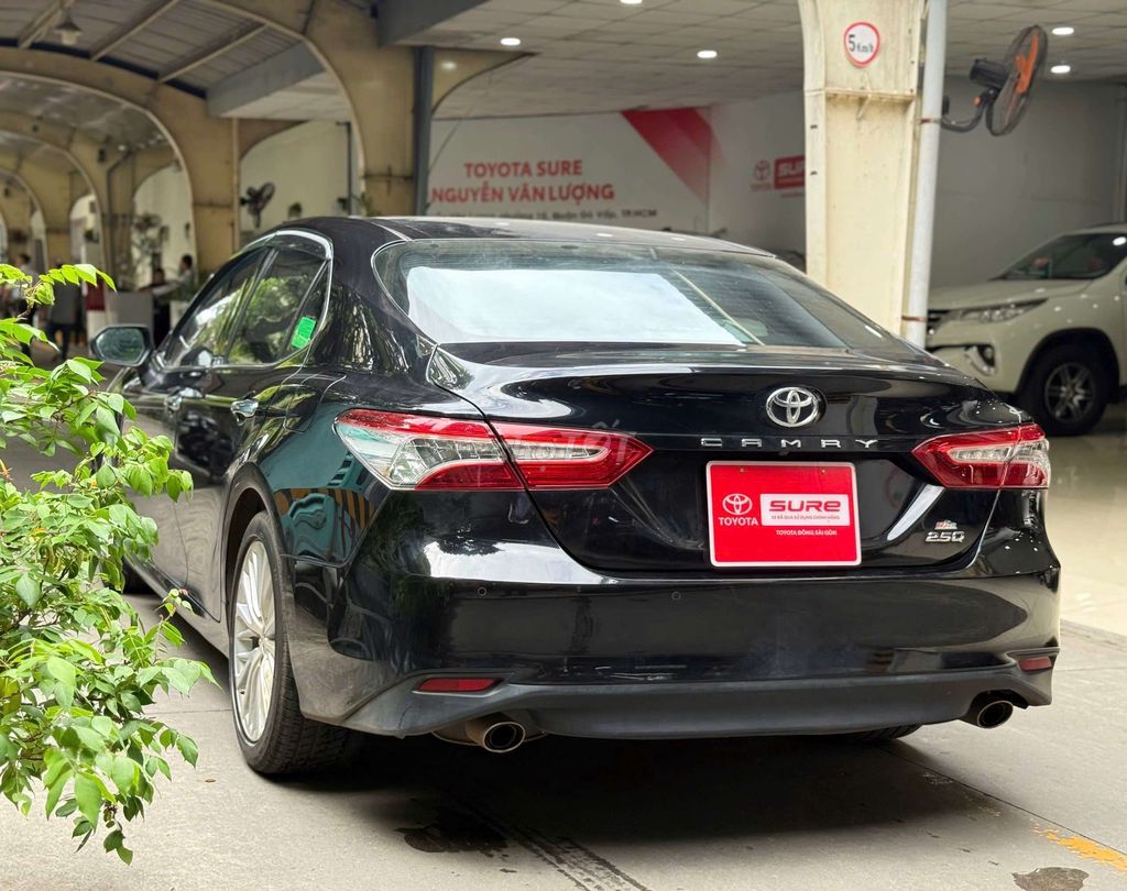 Camry 2.5Q 2019 Màu Đen - Nội thất Đen - 74000 km. Mua bán Ô tô tại Quận Gò Vấp Tp Hồ Chí Minh được đăng bởi Xe Toyota Cũ Chính Hãng hình 6