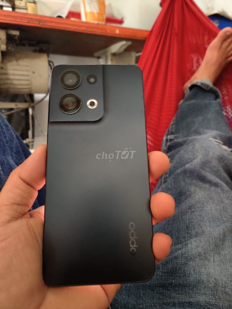 Oppo Reno 8 5G Đen. Mua bán Điện thoại tại Huyện Thống Nhất Đồng Nai được đăng bởi Anh Trúc hình 1