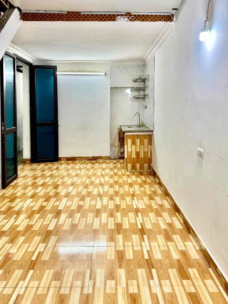 Cho thuê nhà riêng nguyên căn phố Vĩnh Hưng