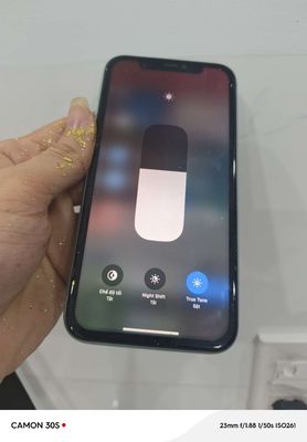 11 quốc tế 64Gb 2sim vật lý có gl. Mua bán Điện thoại tại Quận Tân Phú Tp Hồ Chí Minh được đăng bởi Yên Đỗ