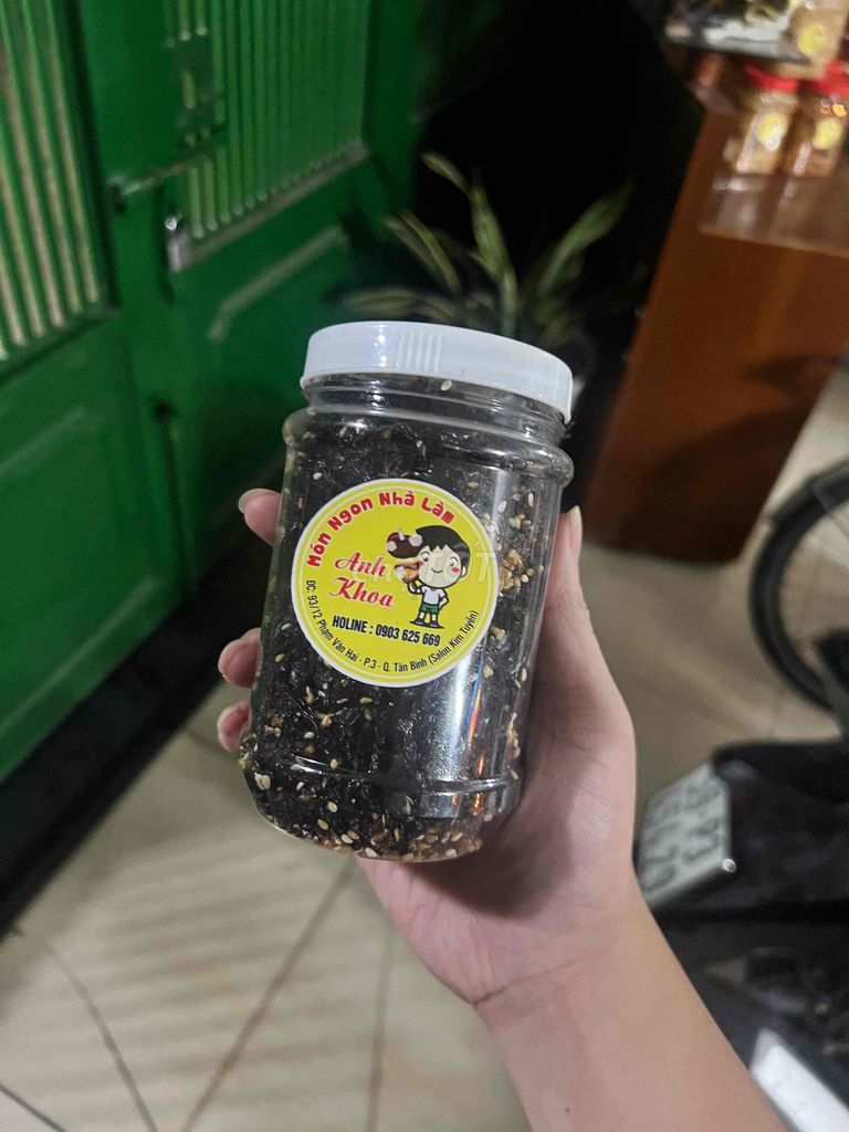 Món Ngon Nhà Làn Rong biển cháy tỏi hũ nhựa. Mua bán Đồ ăn, thực phẩm và các loại khác tại Quận Tân Bình Tp Hồ Chí Minh được đăng bởi Đỗ Trần Anh Khoa hình 1