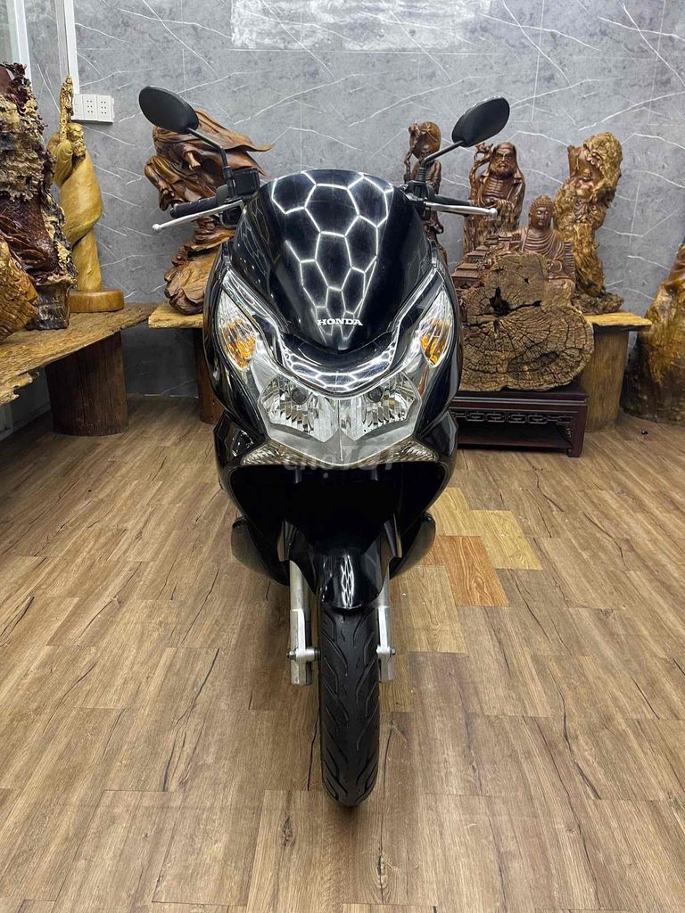Honda PCX, хозяин один, номер SG, техника в идеале