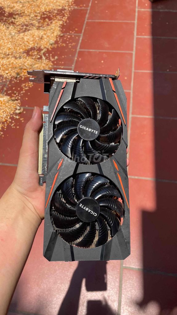 Card đồ họa Gigabyte RX 570 Aorus 4GB Đen. Mua bán Linh kiện (RAM, Card...) tại Huyện Sóc Sơn Hà Nội được đăng bởi Công Master Pc hình 1