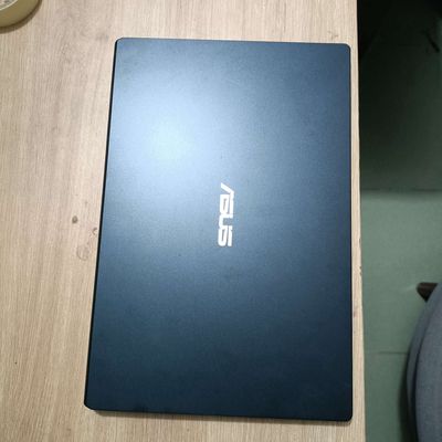 Lapto asus vivobook E410MA,pin trên 3 tiếng.
