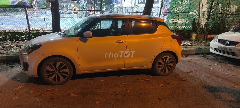 Suzuki Swift 2019 Special 1.2 AT - 100000 km. Mua bán Ô tô tại Quận Hà Đông Hà Nội được đăng bởi TUNG DO BA hình 2