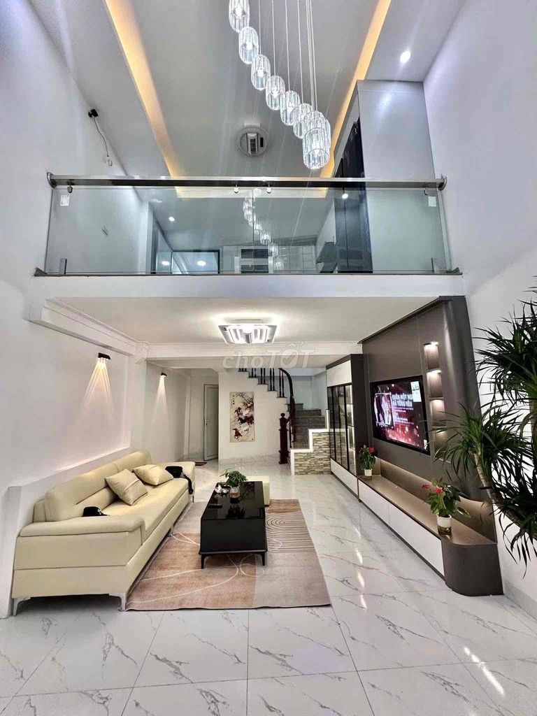 Giảm 1tỷ phố Minh Khai, ngõ nông rộng 2,8m, tặng Nt 40m*5T* 7,5 tỷ