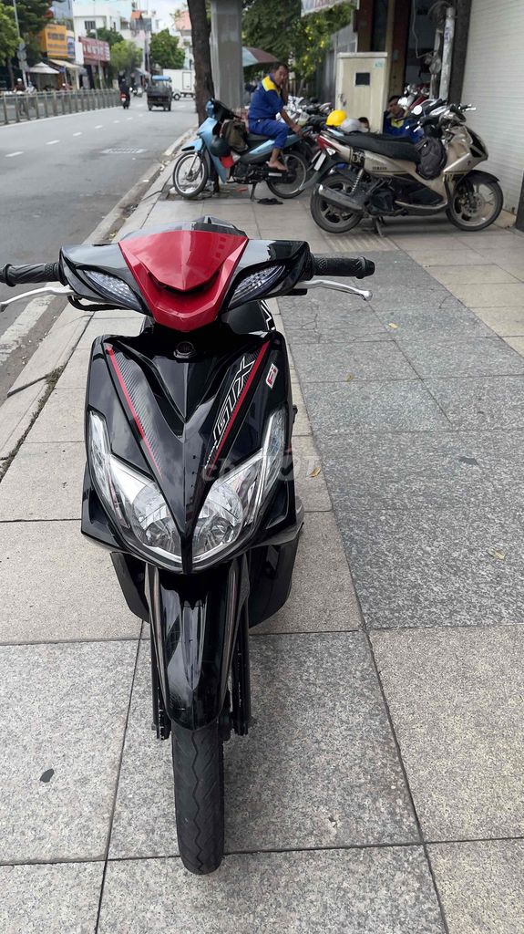 Yamaha Luvisa 2013 F1 bstp xe rin chưa rớt đầu