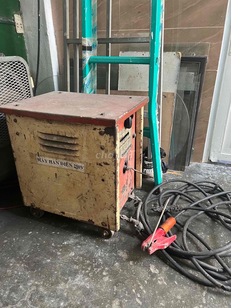 Máy hàn điện 250A dây 20m đã qua sử dụng. Mua bán Đồ chuyên dụng, Giống nuôi trồng tại Thành phố Buôn Ma Thuột Đắk Lắk được đăng bởi  Van Thanh hình 1