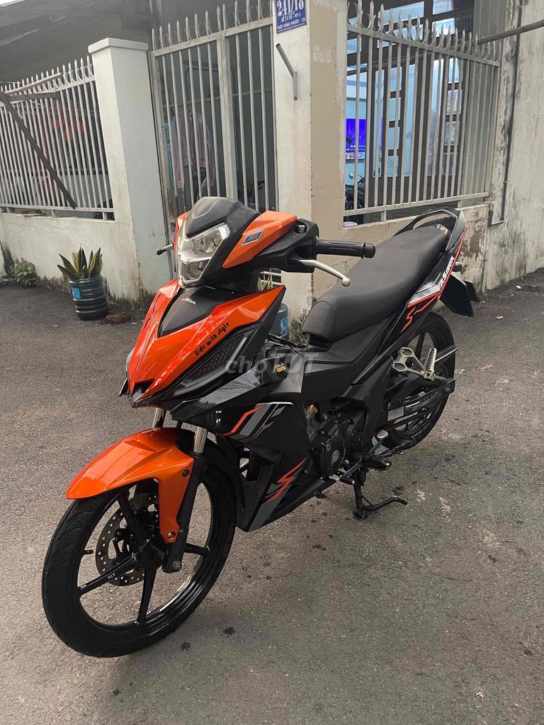 Bán Honda winner v1 rất đẹp, giấy tờ đầy đủ. Mua bán Xe máy tại Thành phố Thủ Đức Tp Hồ Chí Minh được đăng bởi Bảo An hình 4