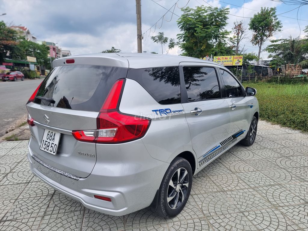 Cần bán xe gia đình ko dịch vụ. Mua bán Ô tô tại Quận Bình Tân Tp Hồ Chí Minh được đăng bởi Dự Nguyễn hình 4