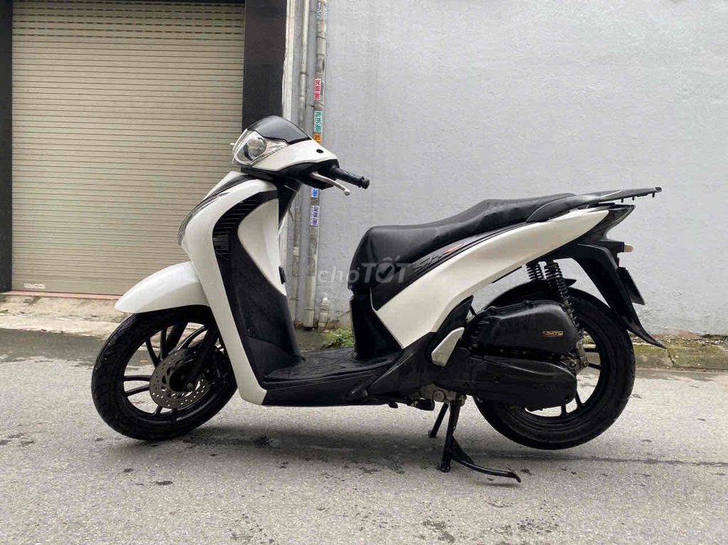 Honda sh chính chủ đời cao zin đẹp mê ly. Mua bán Xe máy tại Quận Hồng Bàng Hải Phòng được đăng bởi Ly  hình 4