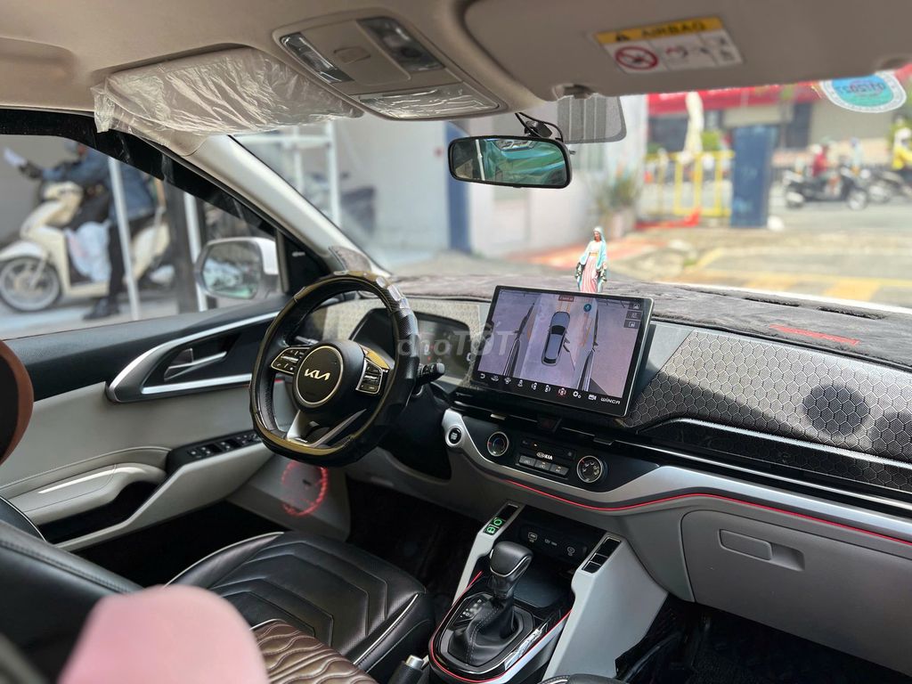 Kia Carens 2023 1.5G IVT - 32000 km nhiều option. Mua bán Ô tô tại Quận Tân Phú Tp Hồ Chí Minh được đăng bởi Nguyễn Tân Xe Lướt  hình 7