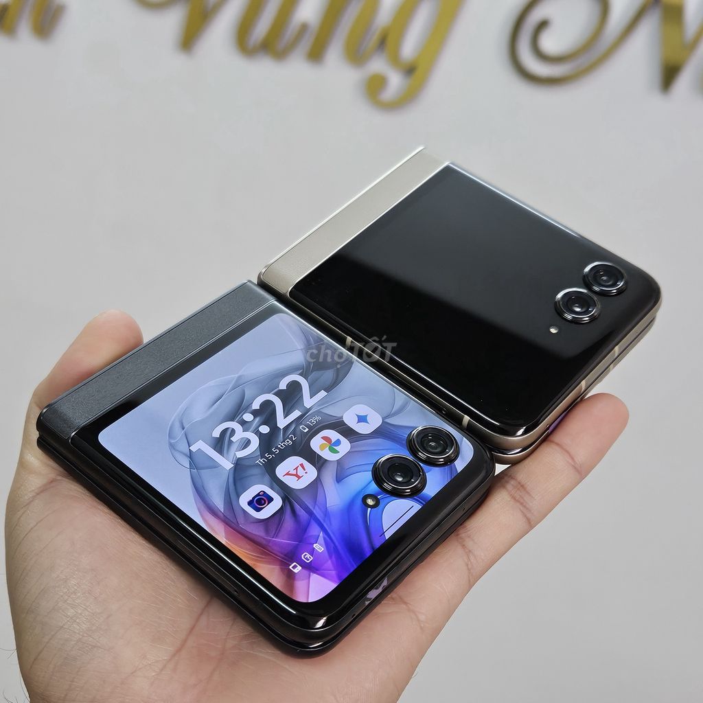 Motorola Razr 50s 256GB zin đẹp góp 0đ bh 6 tháng. Mua bán Điện thoại tại Quận Thanh Khê Đà Nẵng được đăng bởi Cửa hàng Zinphones  hình 1