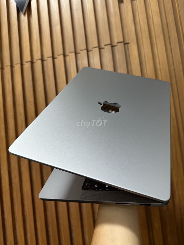 ==> Macbook Pro 14 inch M3 2024 Grey, M3, 16G, 1TB