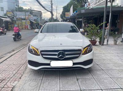 Mercedes E180 2020 siêu lướt 20000 km trắng nt nâu. Mua bán Ô tô tại Quận Gò Vấp Tp Hồ Chí Minh được đăng bởi NGUYỄN MINH VUA XE LƯỚT hình 1