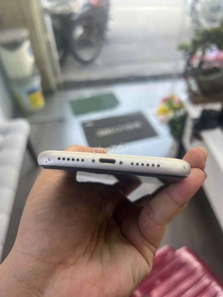 Apple iPhone 11 128GB Bạc. Mua bán Điện thoại tại Thị xã Bến Cát Bình Dương được đăng bởi Anh Việt hình 1