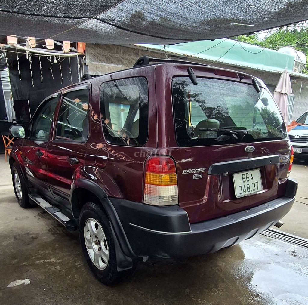 Ford Escape XLT 2003 автомат красный