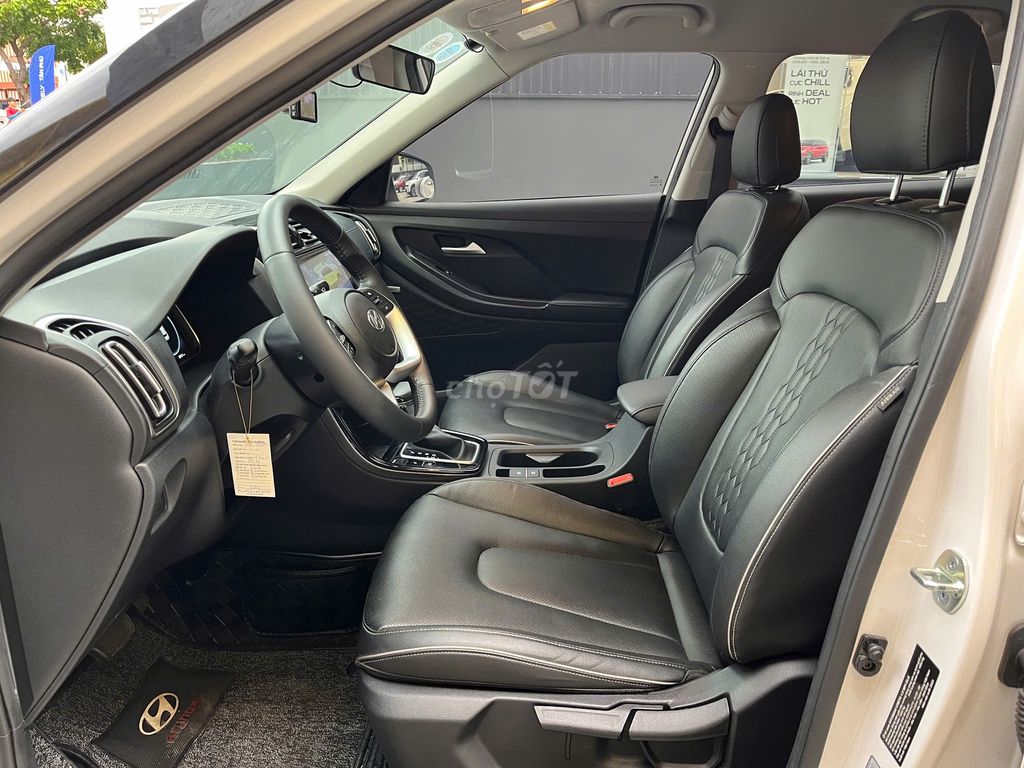 Hyundai Creta 2023 Trắng 28.000 km. Mua bán Ô tô tại Quận 1 Tp Hồ Chí Minh được đăng bởi TÂN TỨ QUÝ hình 2
