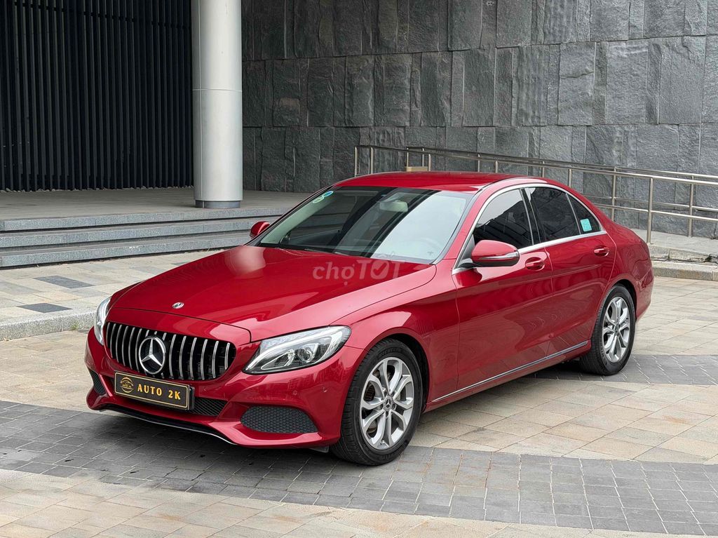 Mercedes-Benz C-Class 2018 photo 3