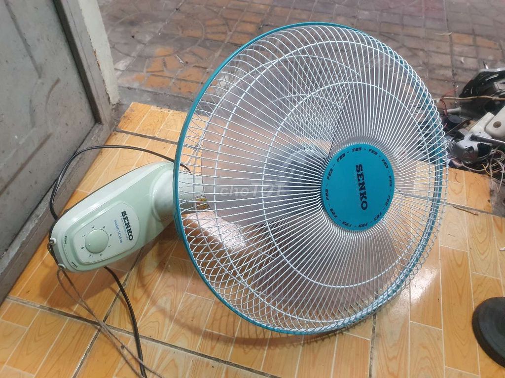 Quạt treo tường 2 dây SENKO . Mua bán Quạt tại Quận Cái Răng Cần Thơ được đăng bởi Thi Shop Khoan pin nhật bãi hình 1