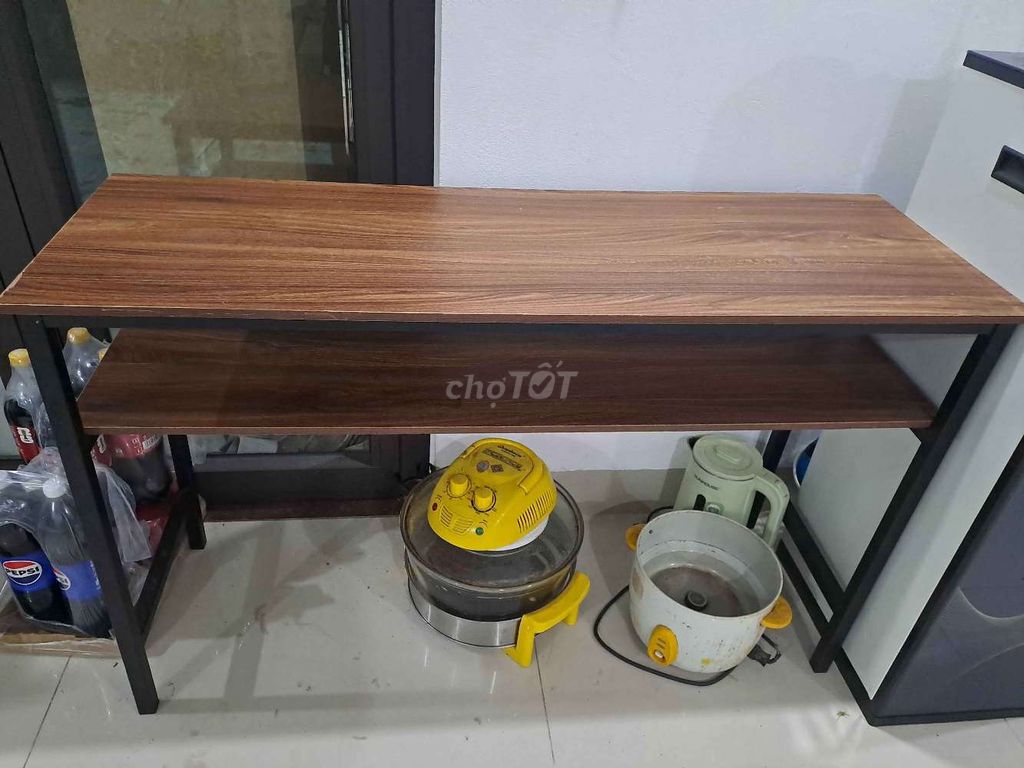 Bàn học Gỗ Nâu 1m2x40x75cm Có ngăn. Mua bán Bàn ghế tại Huyện Thanh Trì Hà Nội được đăng bởi Huyền hình 1