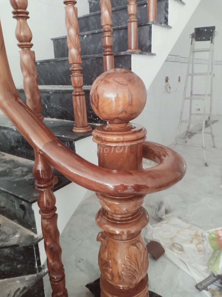 Thợ mộc sửa đồ gổ tại nhà