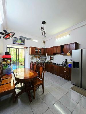 NHÀ PHỐ 94M2, 3 TẦNG, HOÀN CÔNG ĐỦ, ĐƯỜNG Ô TÔ, GẦN MAN THIỆN.