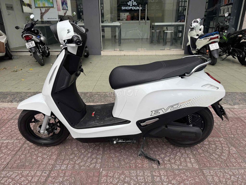 VinFast Evo Grand 2026 Trắng 1200km